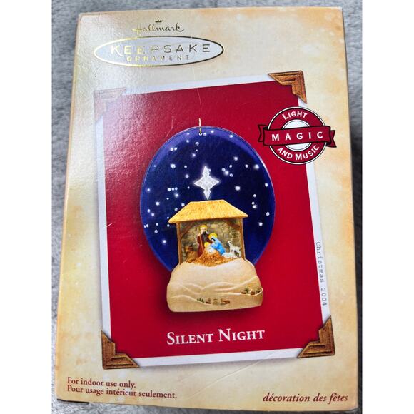 2004 Hallmark Magic Ornament‎ Silent Night Nativity: Light , Music Christmas - Picture 1 of 6